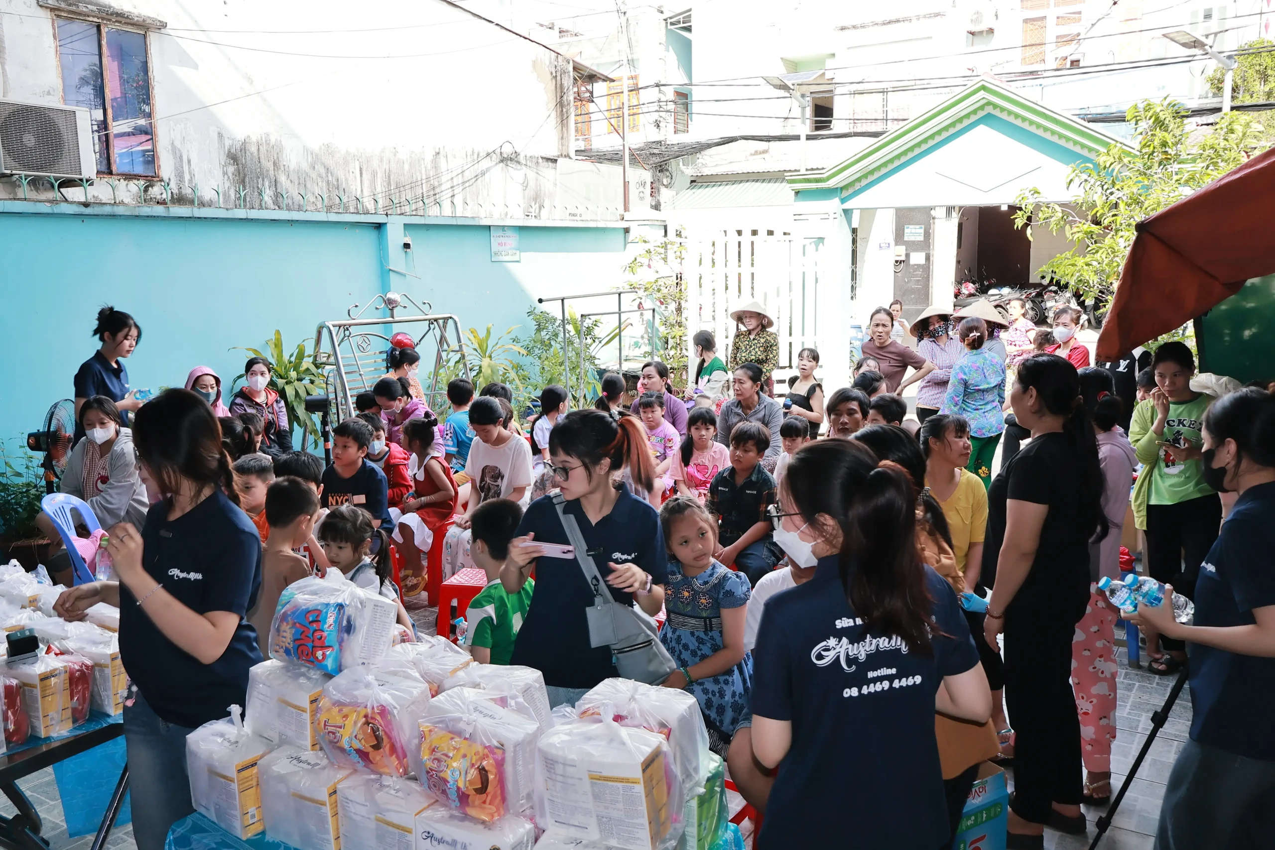 CHƯƠNG TRÌNH “TẤM LÒNG TỪ ÚC – THẮP SÁNG ƯỚC MƠ”